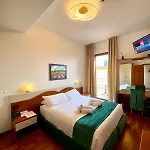 Meridiana 3*