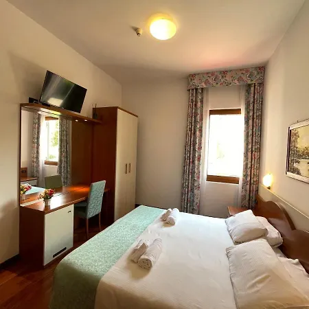 Meridiana 3*
