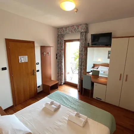 Meridiana 3*