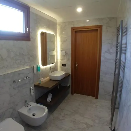 Meridiana 3*